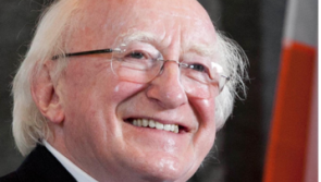 'Two extraordinary, important figures' - President Higgins pays tribute to M&aacute;ire Mhac an tSaoi and Brendan Kennelly