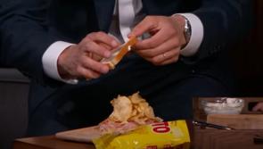 WATCH: Northern Irish actor makes unusual crisp sandwich on US talk show