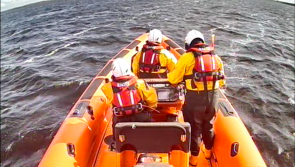Lough Derg RNLI lifeboat rescues 40 people off 40 foot passenger vessel
