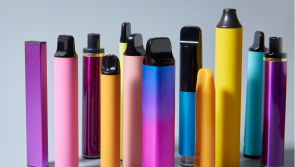 Health Minister seeking ban on sale of disposable vapes in Ireland 