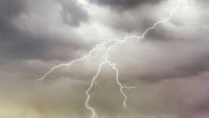Freak lightning strike fails to derail horse racing in Limerick
