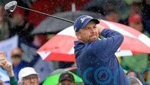 Shane Lowry birdies last four holes to make Irish Open cut