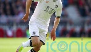 Cameron Congreve sticks with Swansea