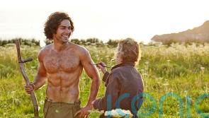 Irish actor Aidan Turner 'didn't feel objectified' in topless Poldark photo