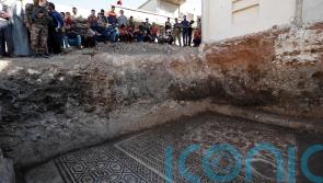 Archaeologists dig up Roman mosaic