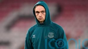 Tom Davies flies home from Everton&rsquo;s Australia tour due to knee injury