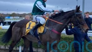 L&rsquo;Homme Presse delivers under top weight on Rehearsal return