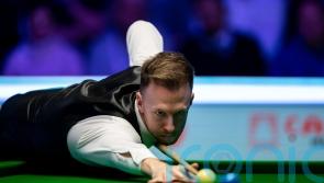 Judd Trump resists Mark Williams fightback for two-frame lead in Masters final