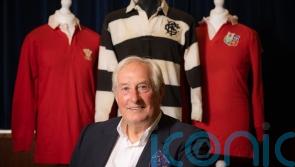 Gareth Edwards&rsquo; 1973 Barbarians jersey could set record as it goes under hammer