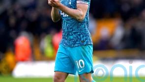 Harry Kane backed to shut out transfer talk and keep Tottenham on track