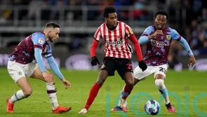 Leaders Burnley held to goalless draw at home by dogged Sunderland