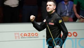 Mark Selby leaves it late to seal place in world final