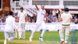 Three quick wickets give England renewed hope in second Ashes Test