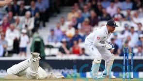 Steve Smith run-out reprieve leaves England facing narrow first-inning deficit