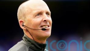 Mike Dean avoided VAR call to spare official grief in Chelsea-Tottenham clash