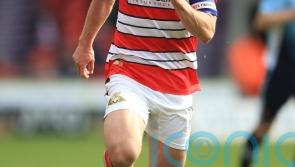 Battling Rovers hold on with 10 men against Robins to earn a point