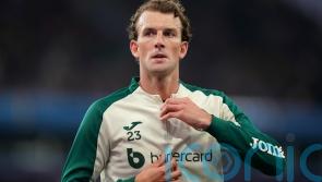 Managerless Hibernian beat Aberdeen to claim first league win of season