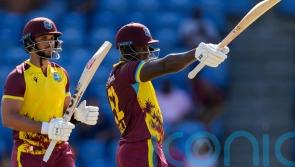 England quicks struggle to land blow as West Indies put on 176 in second T20