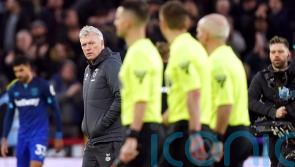Teams are shrugging shoulders at poor refereeing &ndash; David Moyes