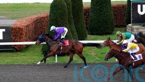 Hayley Turner and Flag Carrier record eventful Kempton success