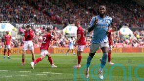Coventry boss Mark Robins heaps praise on &lsquo;top player&rsquo; Kasey Palmer