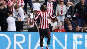 Romaine Mundle&rsquo;s goal beats Burnley and takes Sunderland top of Championship