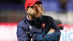 Darrell Clarke frustrated as Barnsley force a late point