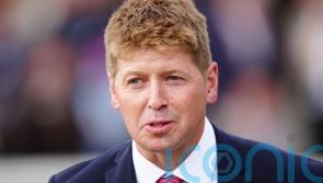 Mob-handed Owen hoping to further strengthen juvenile hurdler hand