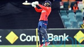 England continue winless Ashes run as Australia edge rain-affected second T20