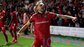 Walsall hold off Chesterfield to seal play-off final trip