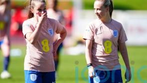 Beth Mead lauds &lsquo;unbelievable&rsquo; Ella Toone as England reach Euro 2025 quarters