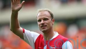 Dennis Bergkamp feels rivals not strong enough to prevent Arsenal winning title
