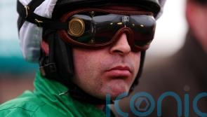 De Boinville and Queally shake hands after start argument