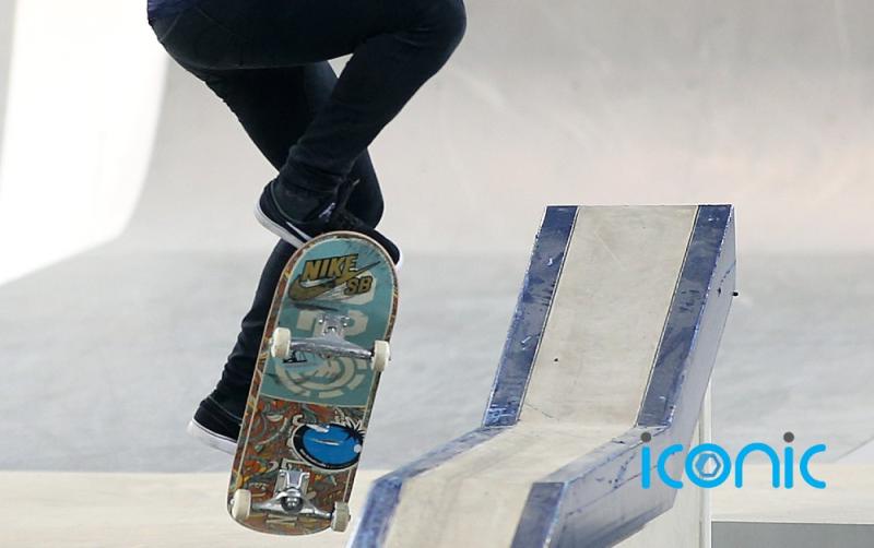 Skateboarding helps middle aged people cope with depression, says UK study