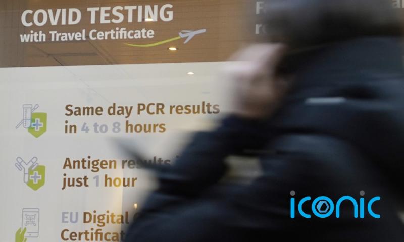 Health Minister confirms Covid rules for close contacts will relax from midnight tomorrow