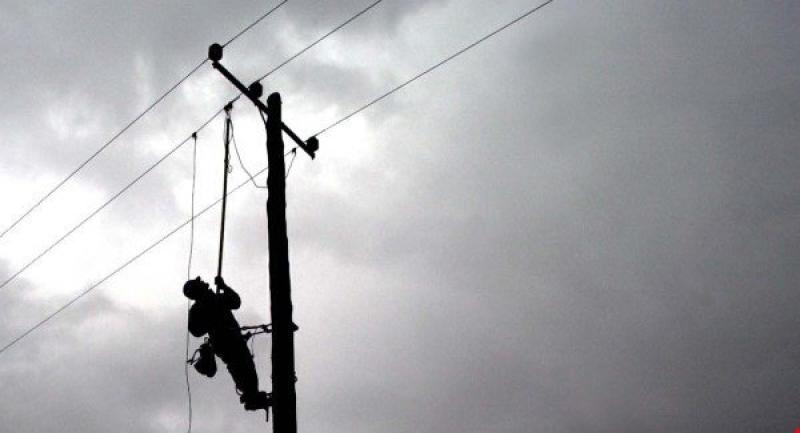 thousands of Donegal customers hit by late night power cut