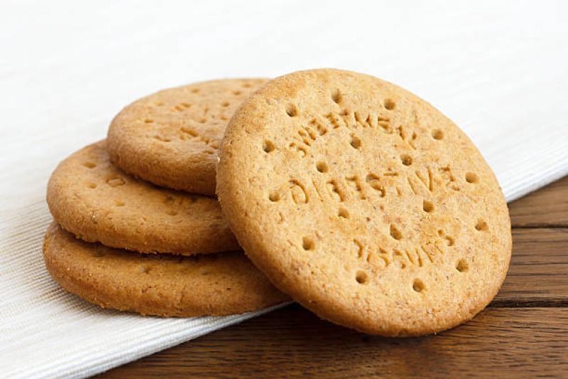 Biscuits recalled due to possible presence of small metal pieces