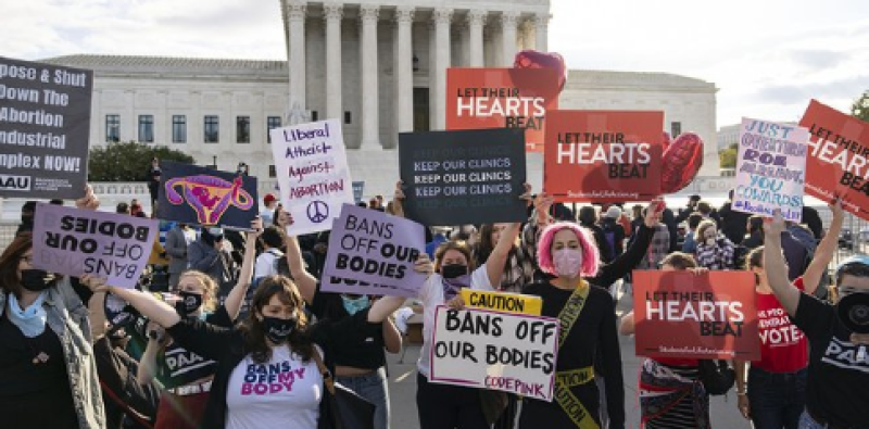 Leaked document shows Supreme Court in US could overturn landmark Roe v Wade case