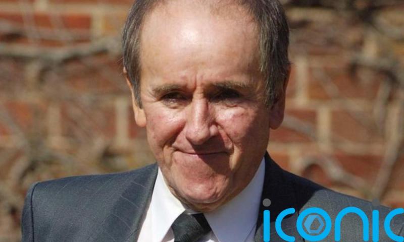 'We love and salute you' - Coronation Street actor and comedian dies aged 82