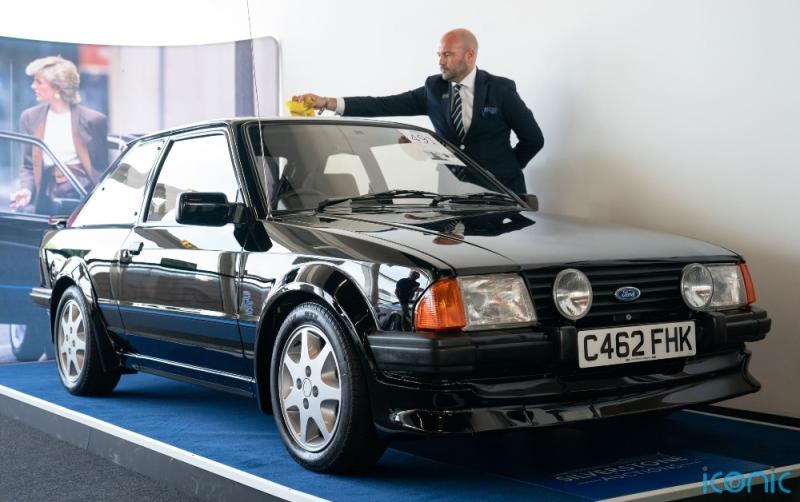 Car belonging to late Princess Diana to go under hammer today 