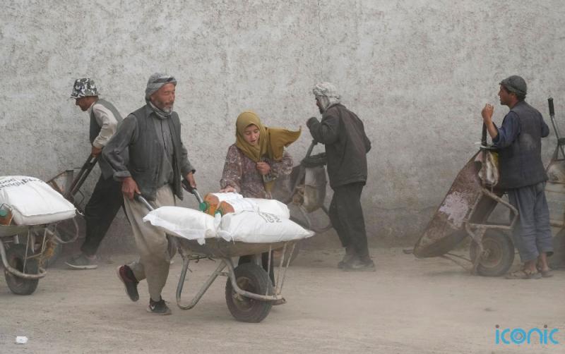 'Knocking on famines door' - UN warns of global food crises