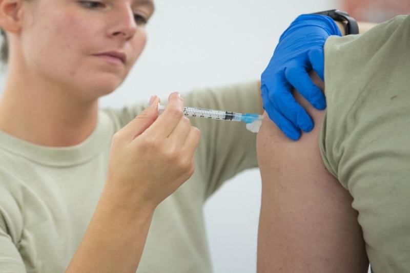 Winter vaccination programme with flu and Covid-19 jabs launched by HSE
