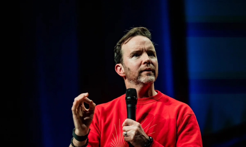 INTERVIEW: Irish radio presenter takes stress-busting mindfulness show on tour this month