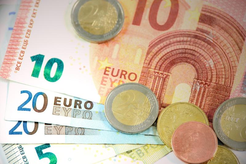 What we know about Budget 2024 so far - pension boost, tax cuts and &euro;200 off electricity 
