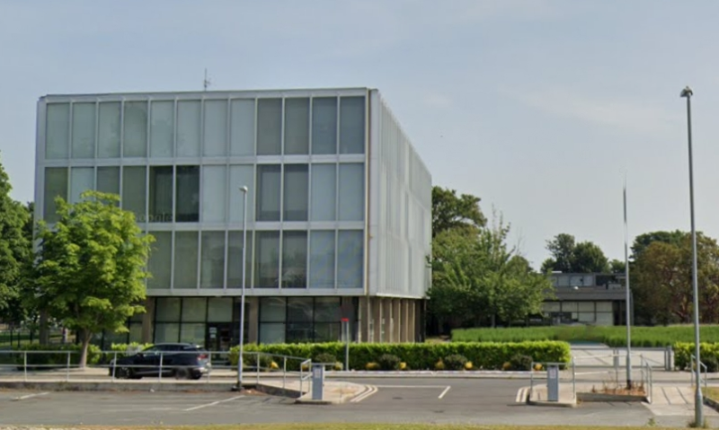 RT&Eacute; withholding contract documents 'because of legal and contractual obligations' - Bakhurst