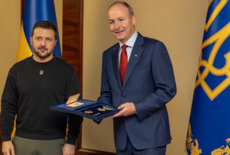 'An honour' - President Zelensky presents T&aacute;naiste with award for services to Ukraine