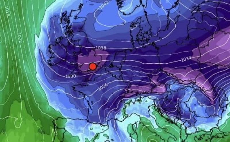 Ireland weather forecaster in major snow update as country braces for -8 degree cold snap