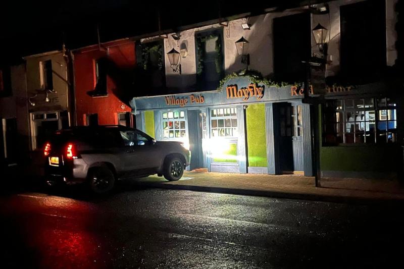 'No power, no problem':  Irish pub uses car lights during Storm Isha