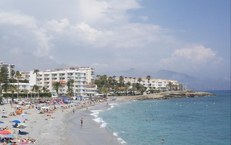ALERT: Irish tourists off to Spain for mid-term hit with rare weather warning