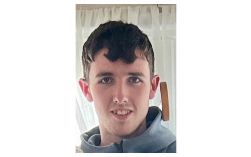 Garda&iacute; issue urgent appeal for missing 17-year-old from Cork